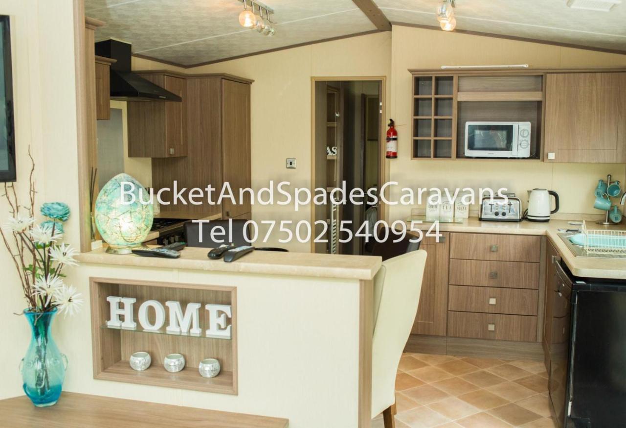 Blackpool Caravans Marton Mere Екстер'єр фото