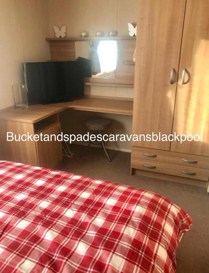 Blackpool Caravans Marton Mere Екстер'єр фото