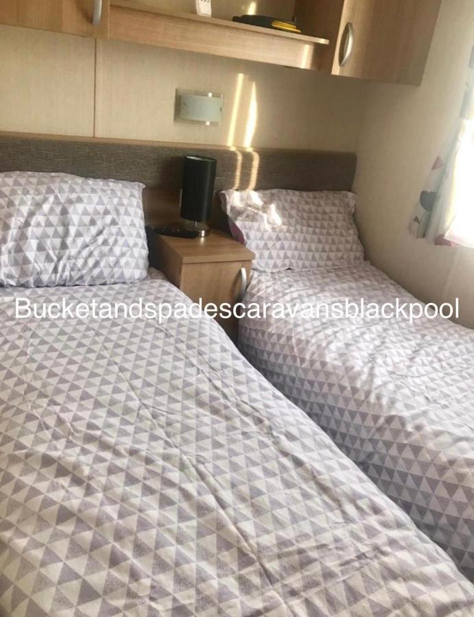 Blackpool Caravans Marton Mere Екстер'єр фото