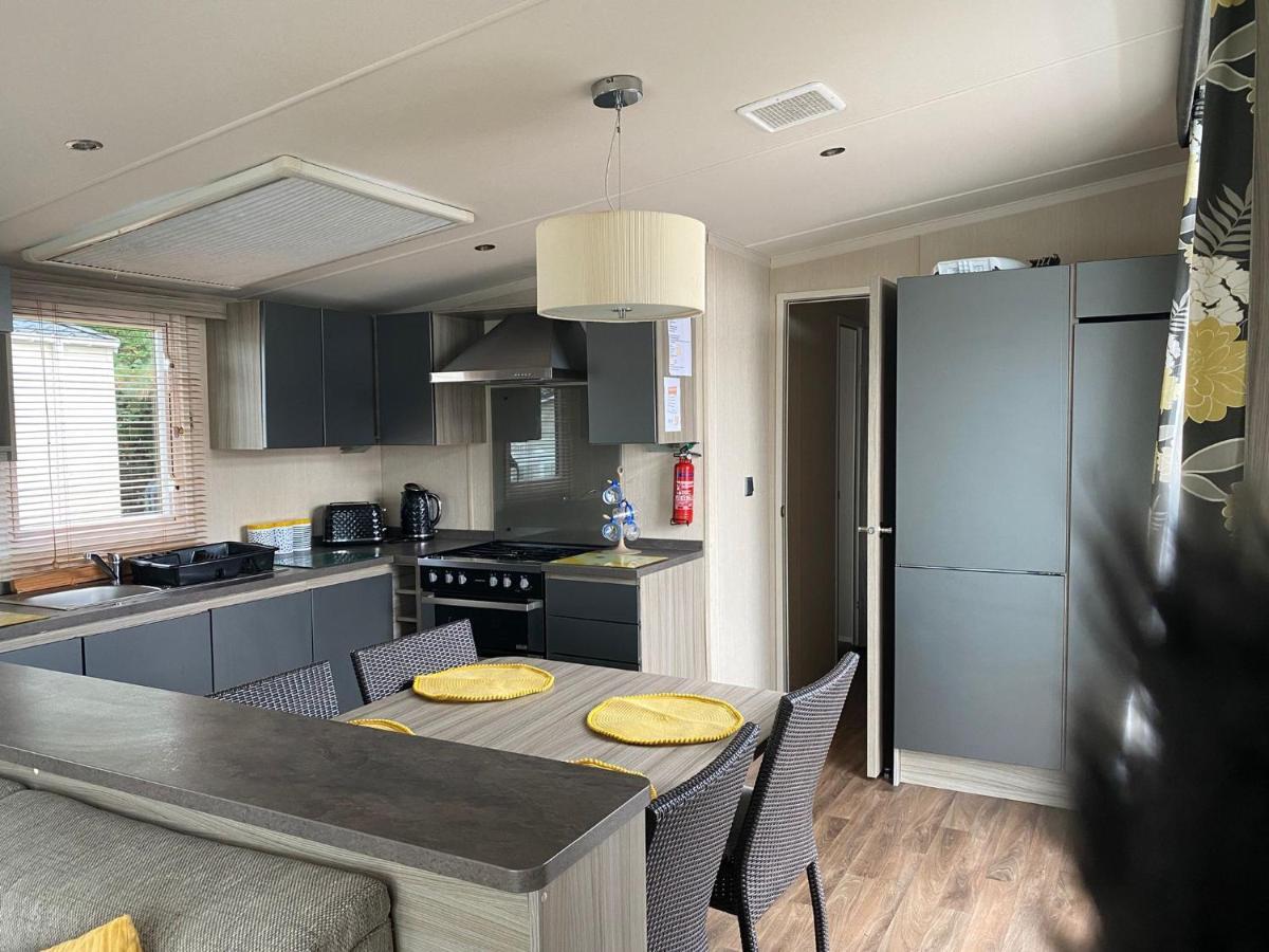 Blackpool Caravans Marton Mere Екстер'єр фото