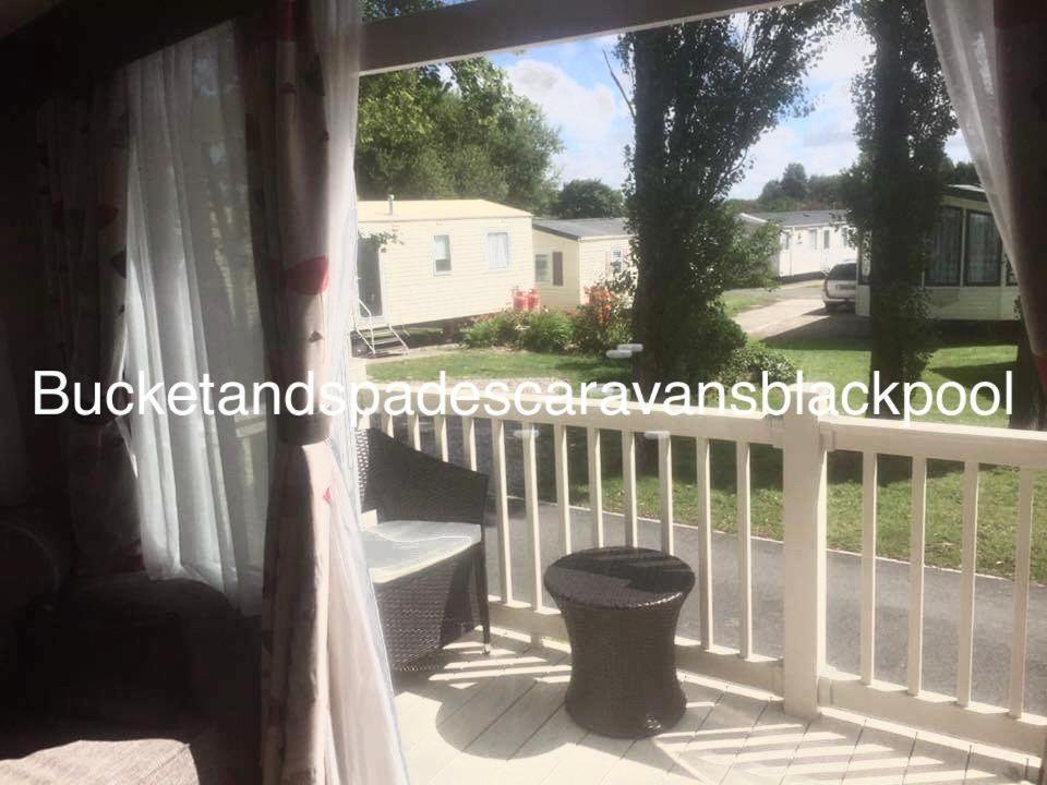 Blackpool Caravans Marton Mere Екстер'єр фото