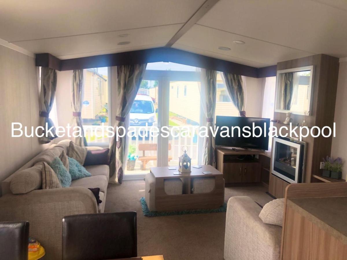 Blackpool Caravans Marton Mere Екстер'єр фото