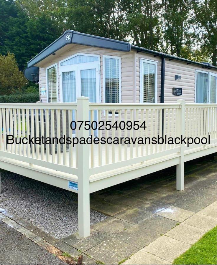 Blackpool Caravans Marton Mere Екстер'єр фото